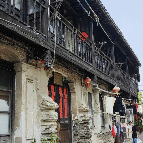 有问必答平台-无限答案尽在谁知道刘德华—笨小孩这首歌的创作背景啊?